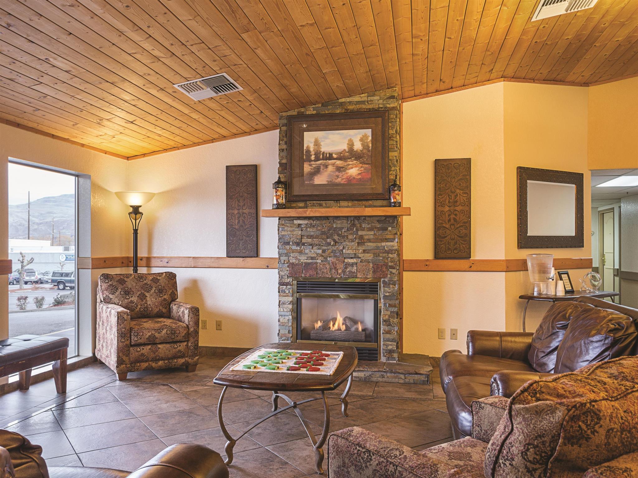 Wenatchee Inn Екстериор снимка