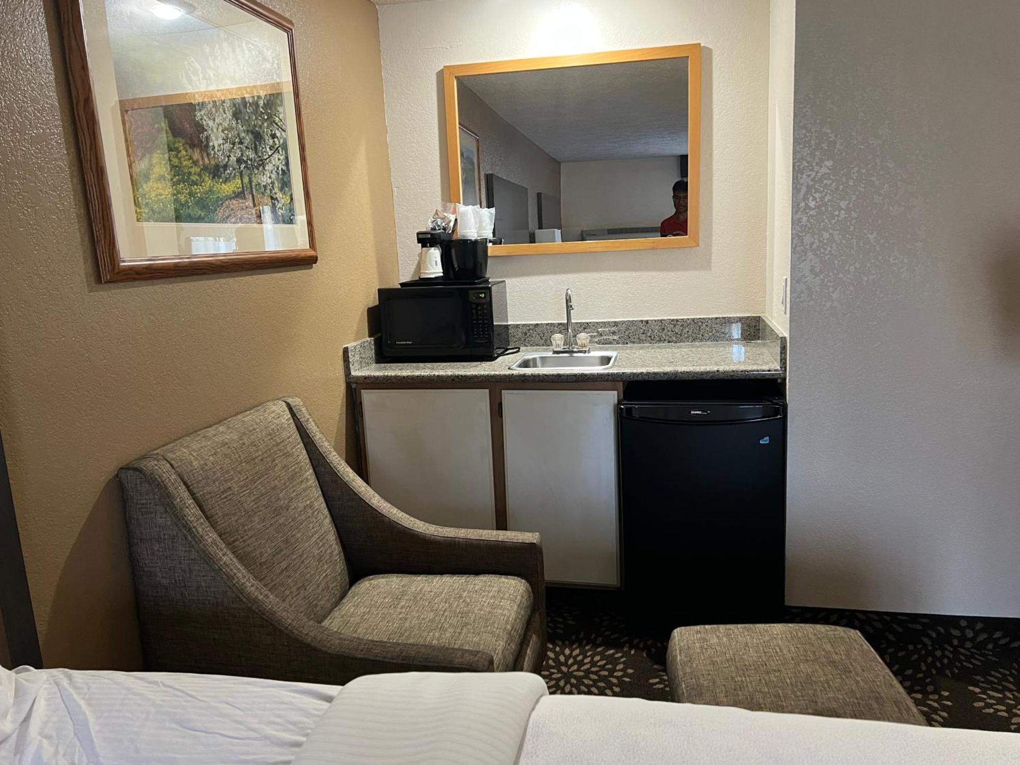 Wenatchee Inn Екстериор снимка