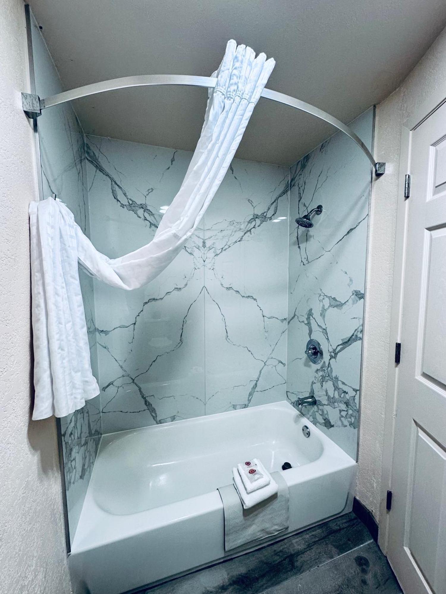 Wenatchee Inn Екстериор снимка